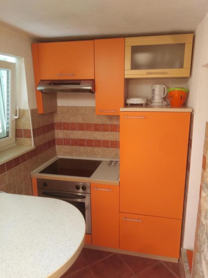 Apartments Popi Кленовица Екстериор снимка